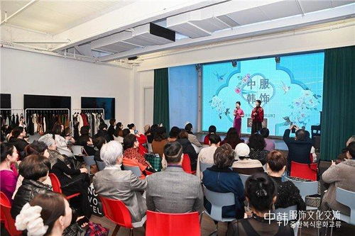 跨界交融 中韓服飾文化首次時裝交流展亮相王小慧藝術館
