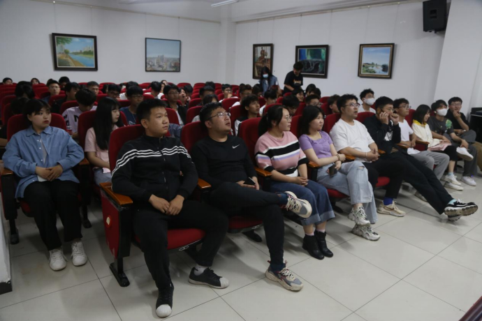 美術(shù)學院“團結(jié)就是力量”電競交流賽決賽圓滿收官